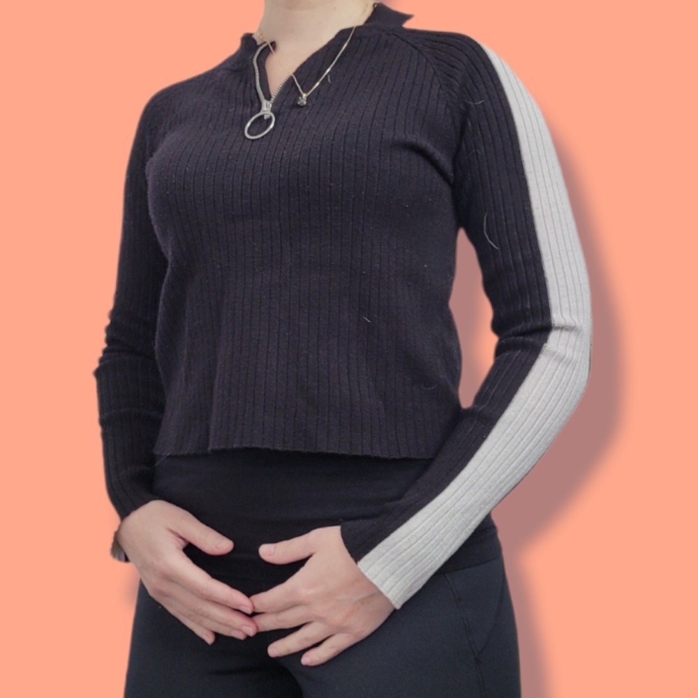 H&M zip up sweater, black and white, size XS (kids 16/18)